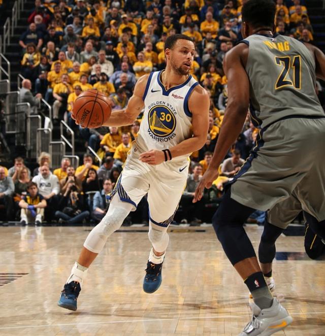 篮球的魅力就在这一秒（篮球之美，尽在此刻）