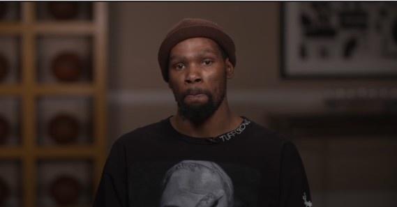 齐沃：在比赛的某个阶段全队都过度兴奋，缺乏清晰的思路（齐沃：比赛一度全队情绪过热，思路不够清晰）