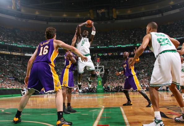 袁心玥回重庆休养！伤病太严重，能否继续为中国女排效力？（袁心玥回渝休整：伤情不容乐观，能否继续为中国女排出战？）