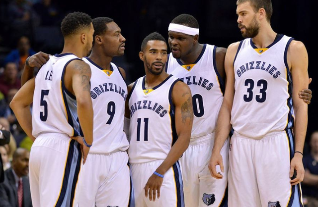 热议世界杯分组：观众组才是死亡之组；德荷法可看性不错（世界杯分组引热议：观众组才是真正的死亡之组，德荷法看点十足）