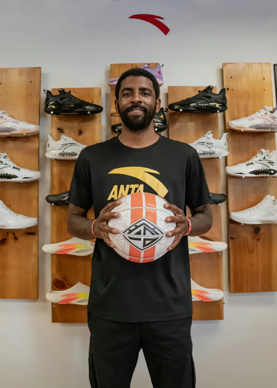 格伊的未来？格拉斯纳：我不清楚，由俱乐部做决定（格伊去留未定？格拉斯纳：不知情，一切由俱乐部裁决）